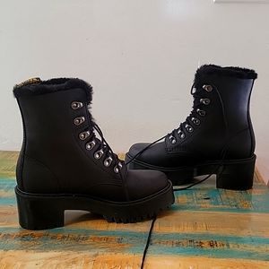 DR. MARTENS LEONA FAUX FUR BOOTS